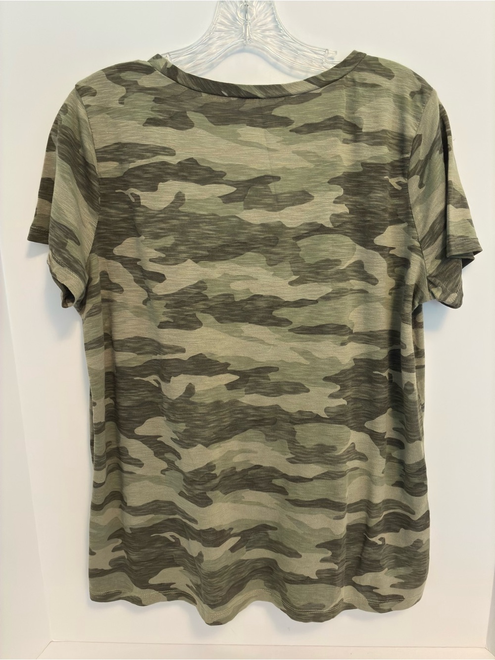 Caslon Women's Olive Faded Camo Print Short Sleeve T-Shirt Size L - Picture 4 of 5